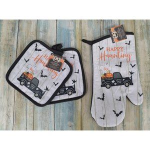 Happy Halloween Oven Mitt & Pot Holder Set Ghouls Pumpkin Ghost Delivery Truck
